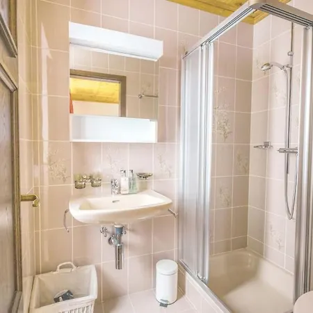 Luxury Aprt St Mortiz Apartment *